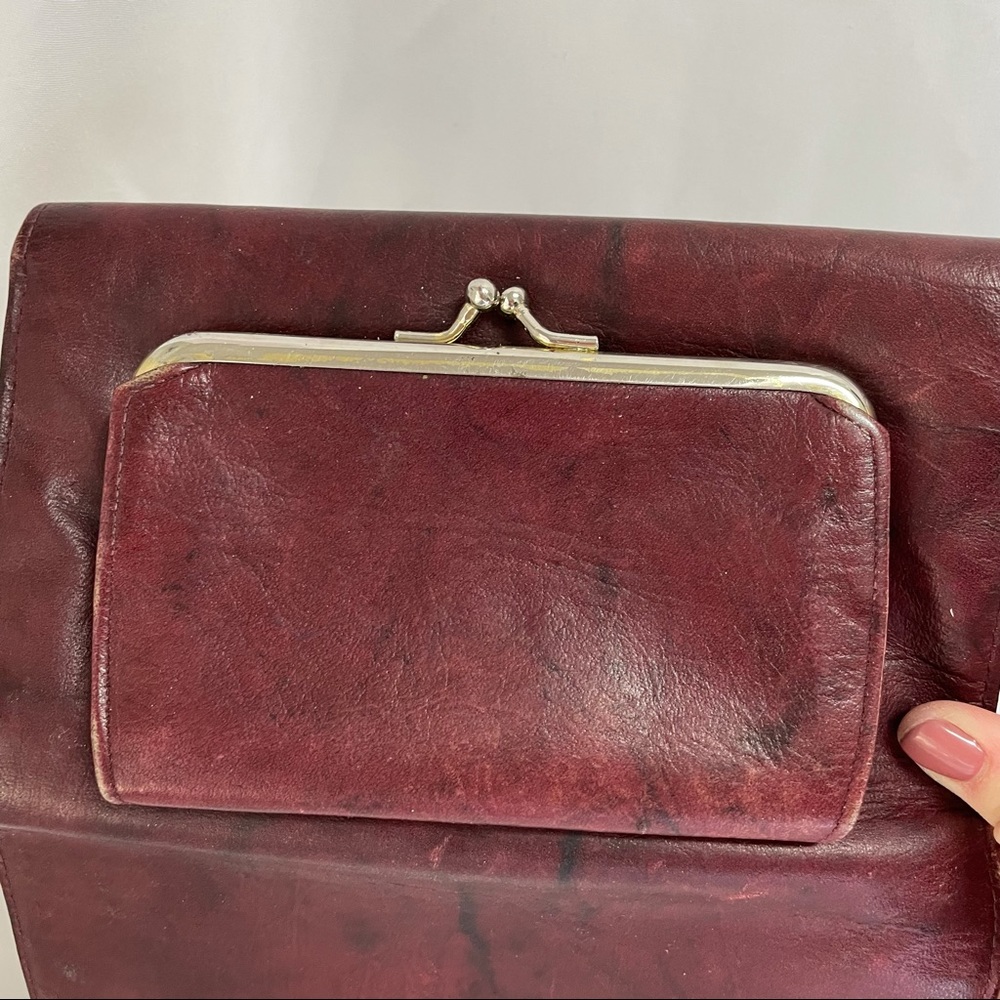 Buxton Vintage Red Leather Card Holder & Wallet - Picture 5 of 5